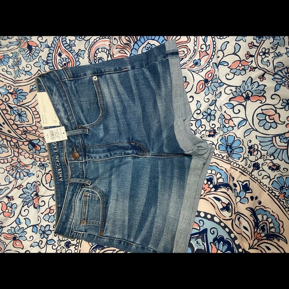 American Eagle Outfitters Pants - American Eagle Super High Rise Shortie Size 12